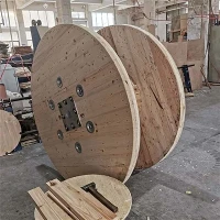 È possibile utilizzare bobine di legno per cavi coassiali?